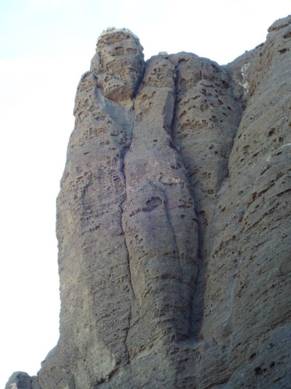 On the hike back out, we could clearly make out the shape of the mummy: