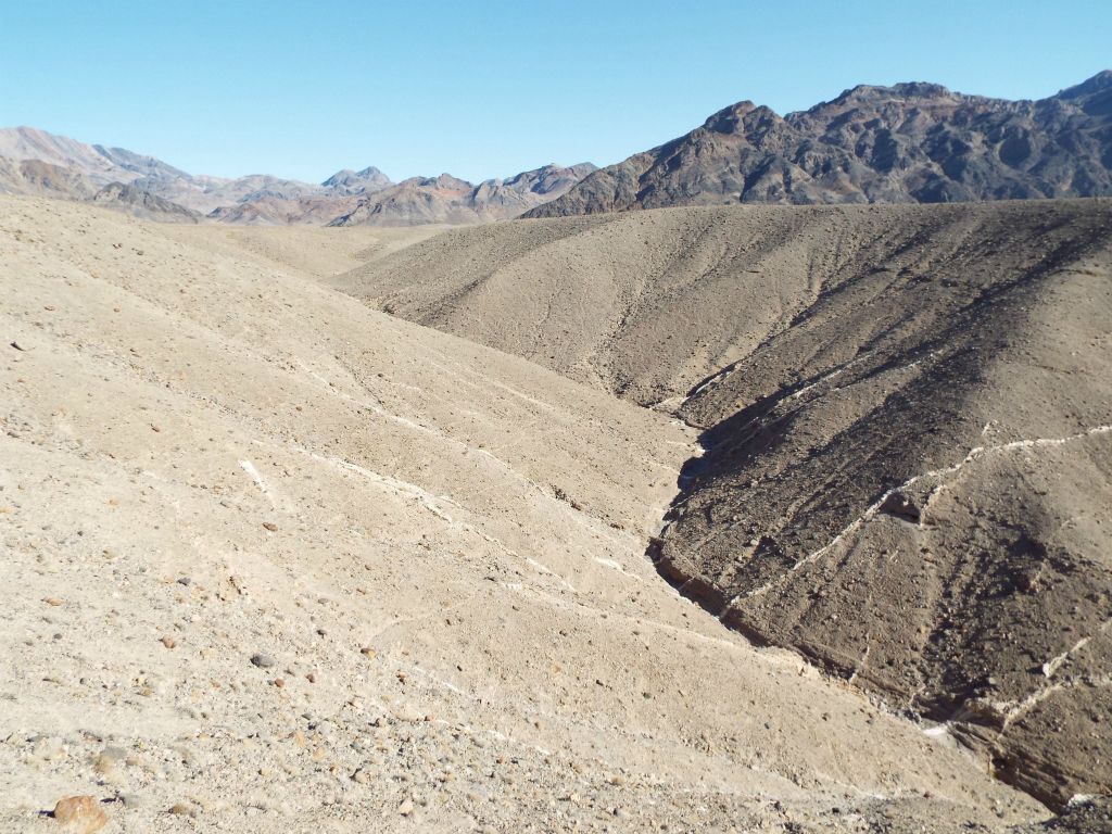 Looking in the distance to the head of Mummy Canyon.  Simple rolling hills without anything real interesting: