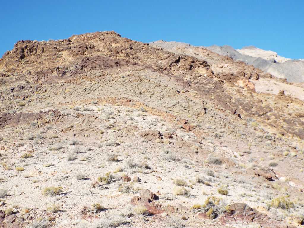 The terrain which we would have to tackle next while hiking from the 1st saddle to the 2nd bump:
