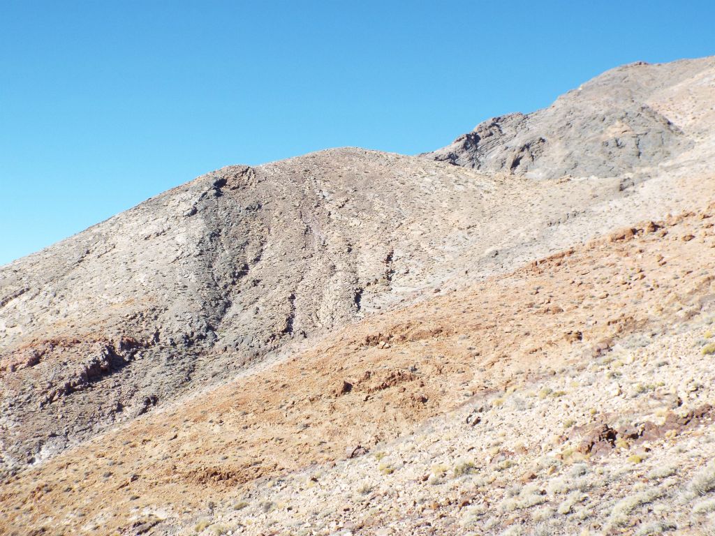 A clear view of the 2nd bump can now be seen in the center of the picture: