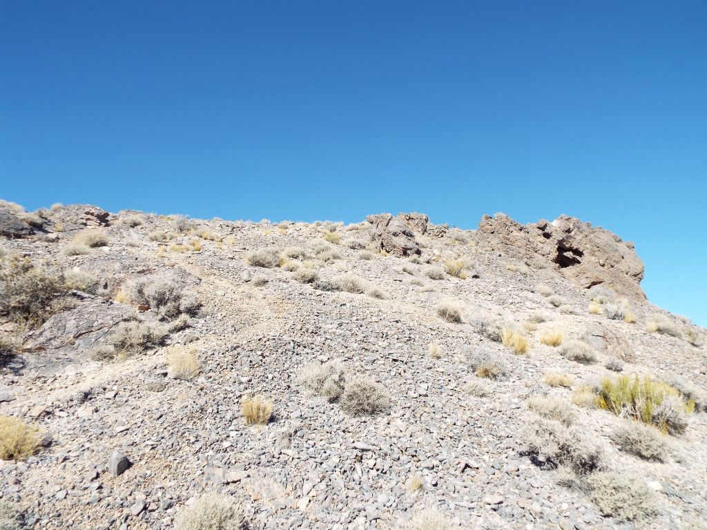 Just about to the 3rd bump now after a long and tiring climb through the shale: