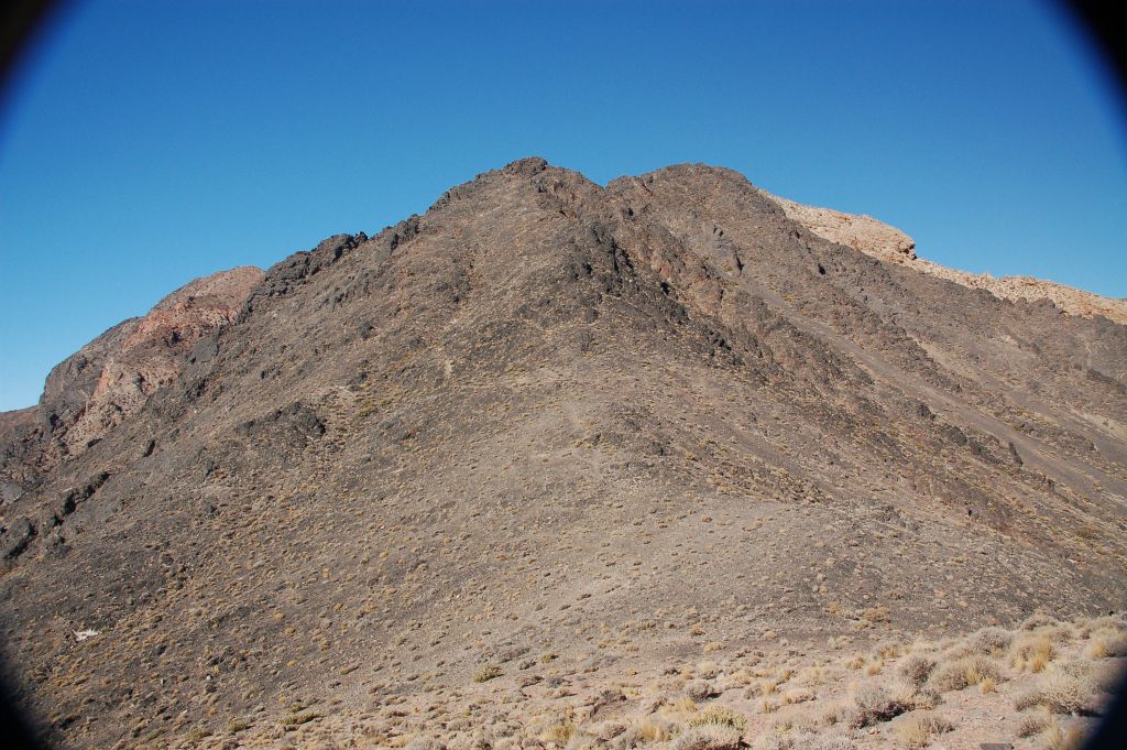 Standing on the 3rd bump and looking ahead to the final section with the peak at the upper right: