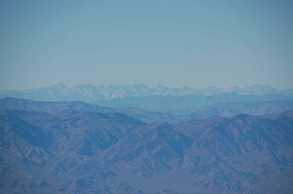 The sky was so clear that we had a perfect view of the Sierras: