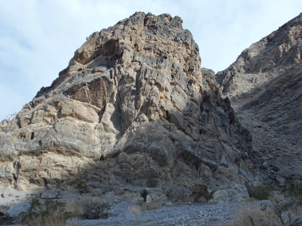 The beginning of Rockfall Canyon starts out with a dramatic tower of rock which rises up: