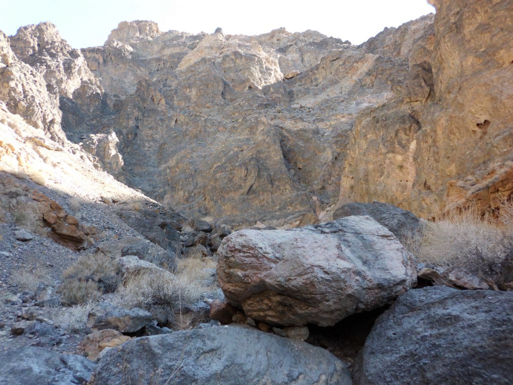 We still had to regularly navigate around rockfall in the wash: