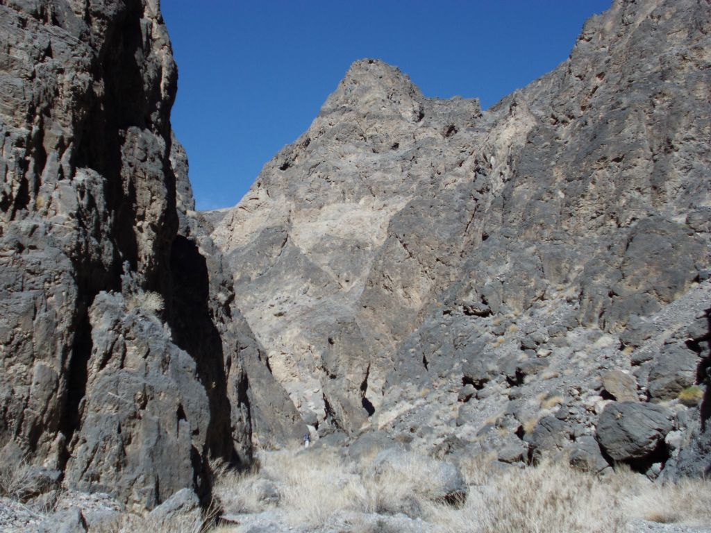 The height of the walls through this section was very impressive: