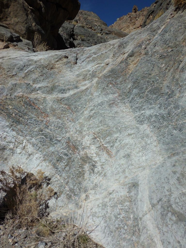 However, there was a second part to this dry fall which was much more difficult to climb with a steep angle: