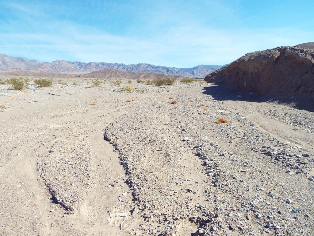 Still a long ways to go to reach the mouth of The Crack: