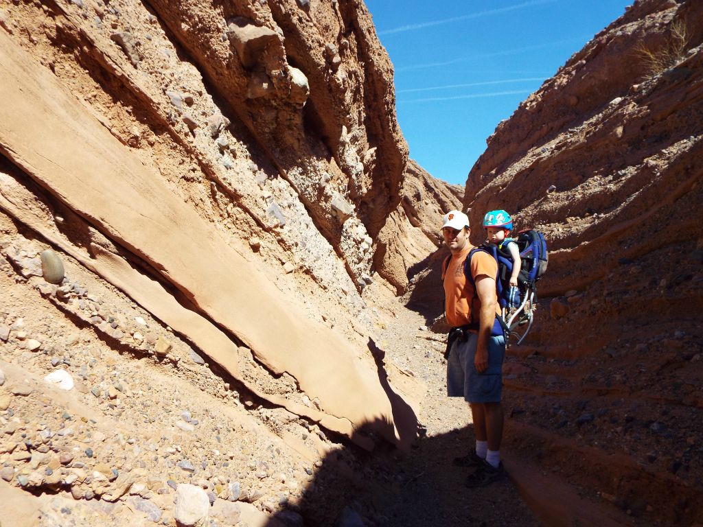Steve and Stefan pictured next to the impressive sandstone layer: