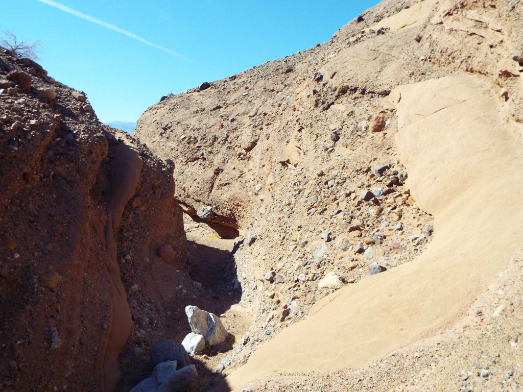 Notice the odd sandstone shapes and scenic layers in the next three pictures: