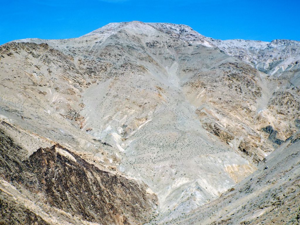 Zooming in on the canyon head and multiple forks which divide out of the main wash: