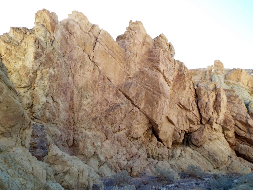 View of an impressive rock wall near the junction of all forks: