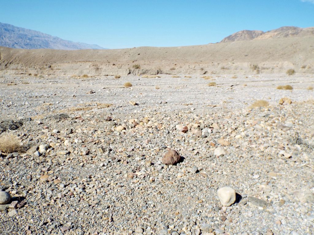 To reach The Cauldron, the wide wash of Fall Canyon must be crossed from one side to the other: