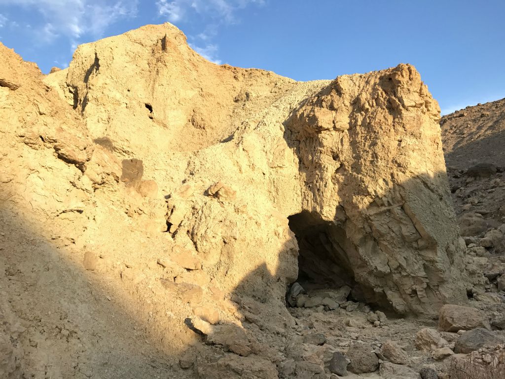 1 hour and 45 minutes later, we arrived at Turret Natural Bridge.  While this major natural bridge is actually closer to Little Arches Canyon, we visited it on this hike so the pictures are included here: