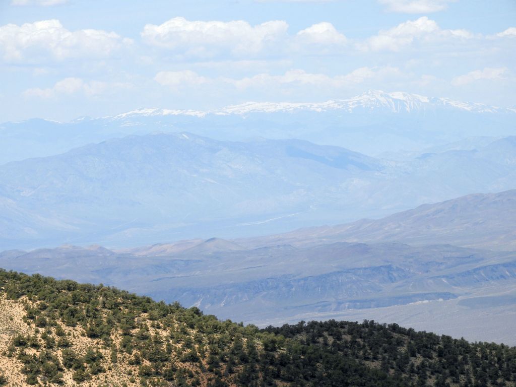 Zooming in, the White Mountains could be seen, also covered with snow just like the Sierras: