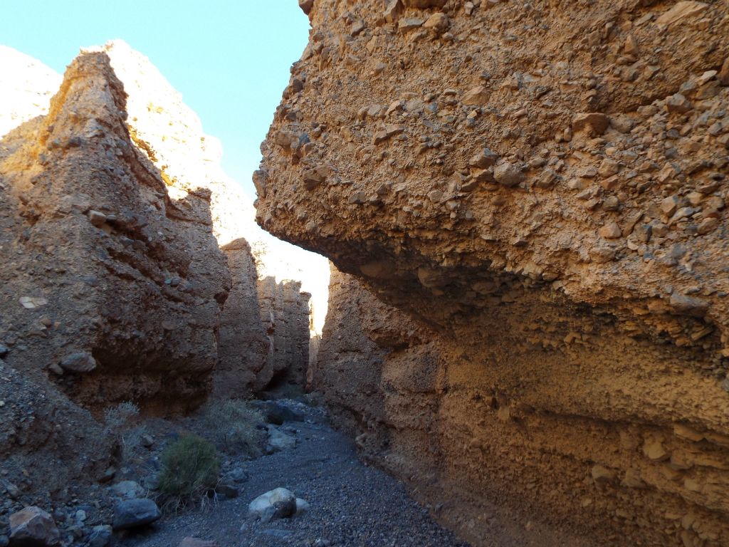 A beautiful overhanging wall with high cliffs in the background: