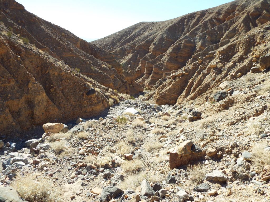 Pictures along the ridge are not included as it would give away the location of this canyon too easily.  After attaining the ridge, I dropped down the other side and entered into the upper portion of Crescent Bridge 2nd side canyon (or 2SC as I like to shorten it):