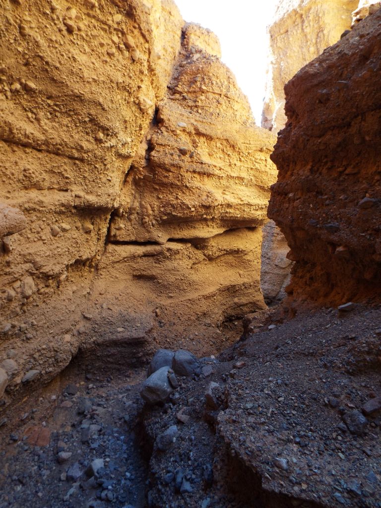 Check out the erosion lines on the left side canyon wall.  It's almost like a big chunk is ready to break off and fall into the wash someday: