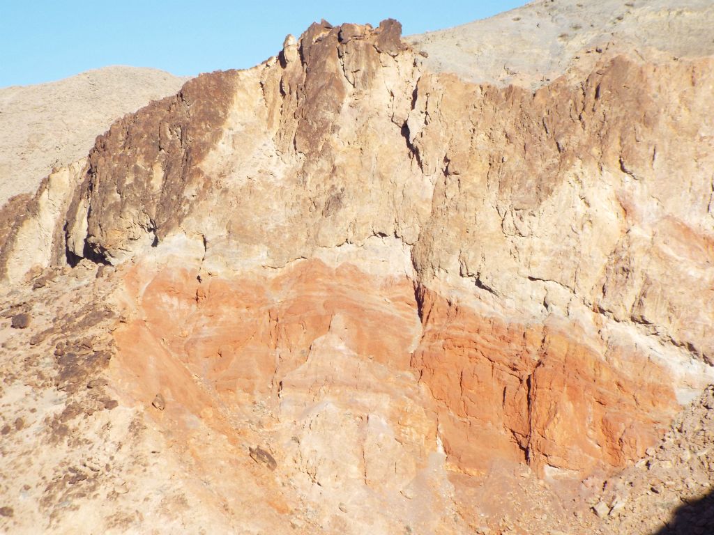 This high wall on the opposite side of the canyon was quite striking: