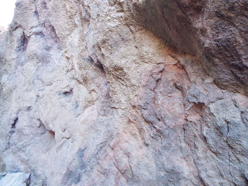 A simply beautiful canyon wall which almost looks like a pastel painting: