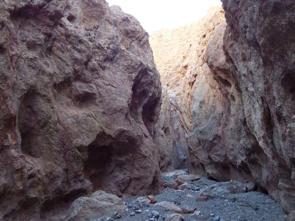 More odd indentations in the canyon wall: