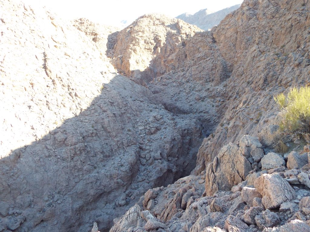 The top of the ridge provided a breathtaking look down into the narrows which I had just passed through: