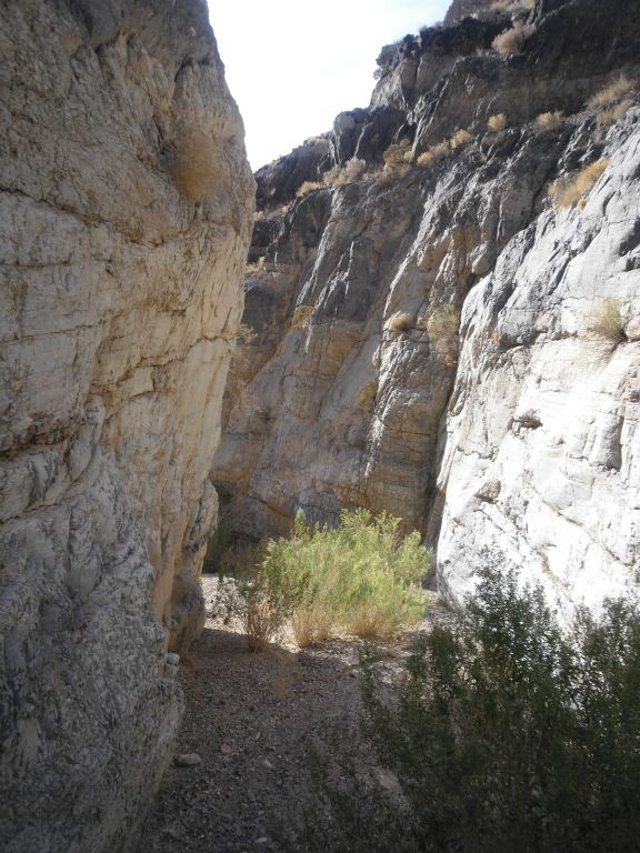 This is an alternate angle of the slot-like passageway: