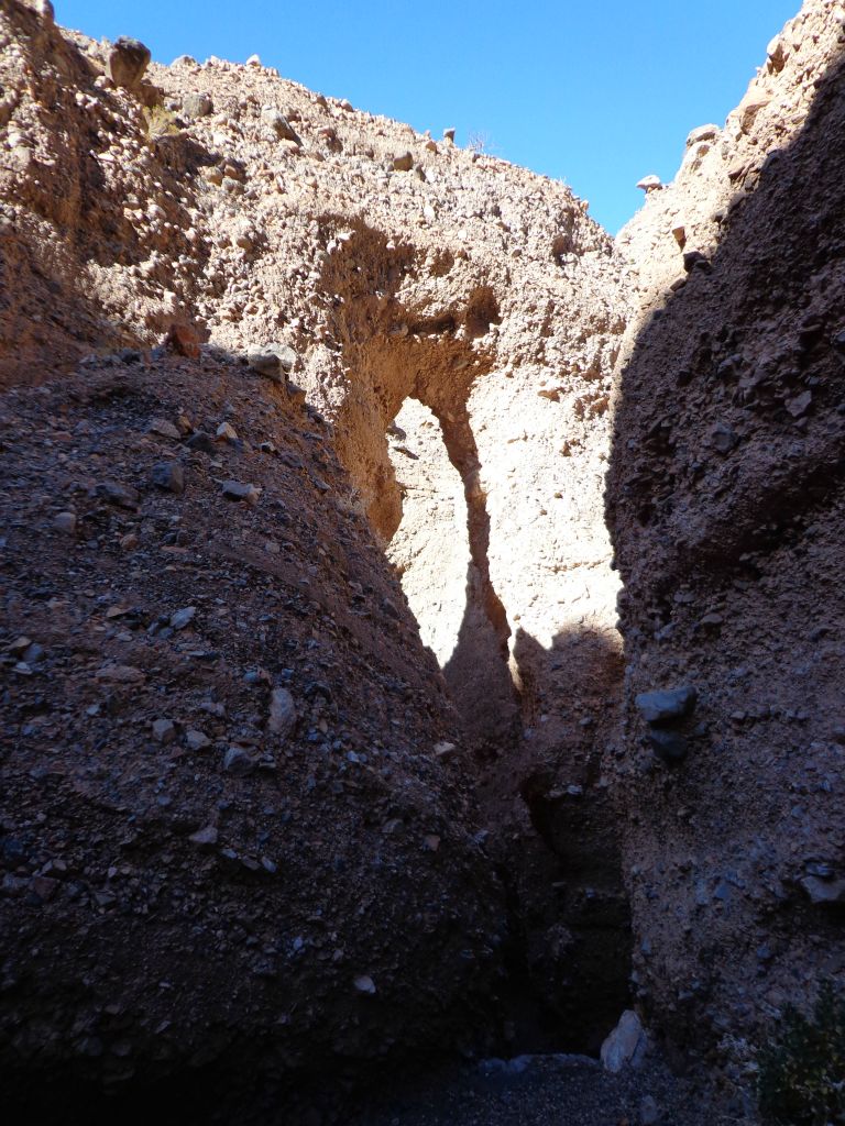 The top of the dry fall is just around the next bend: