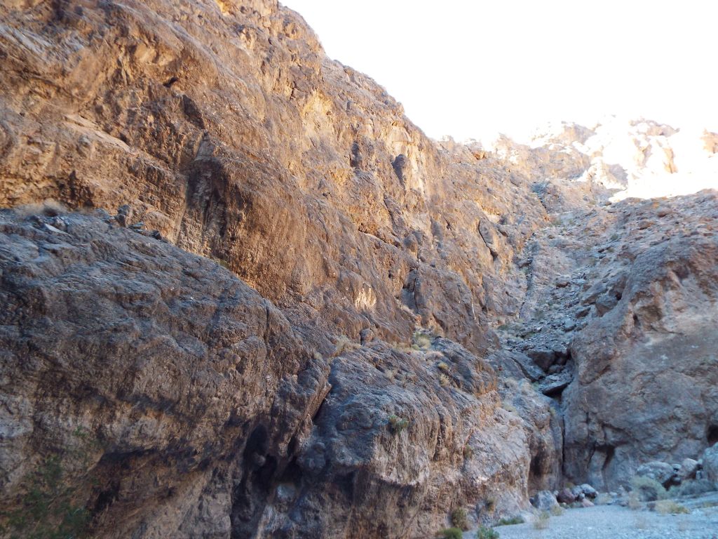 Very few canyons have such impressive towering walls to them right from the start like Red Wall and nearby Fall and Titus: