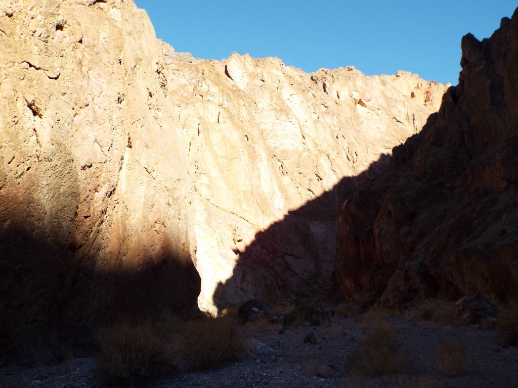 Morning shadows once again creating incredibly beautiful pictures in lower Red Wall: