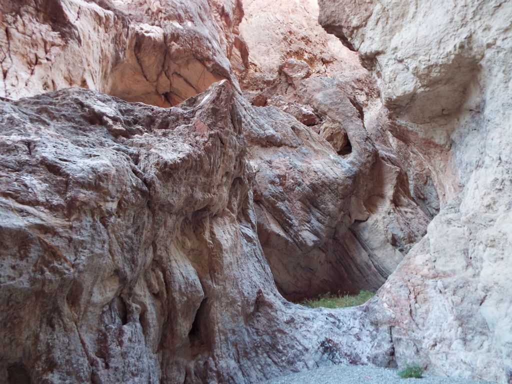 This really is a neat area to walk through as you are looking all around in amazement at the beauty on display: