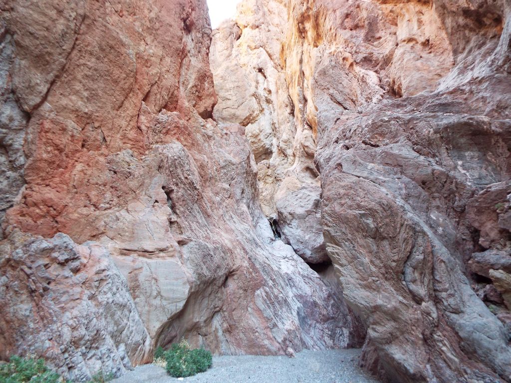 The fun ends here for most people.  This is the 25-foot chockstone major dry fall which rudely interrupts a hike through the 1st Narrows: