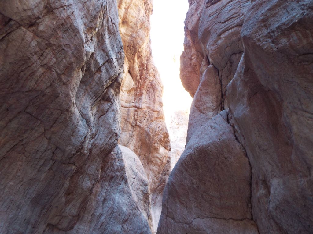 Looking out the upper portion of the walls high above the canyon floor:
