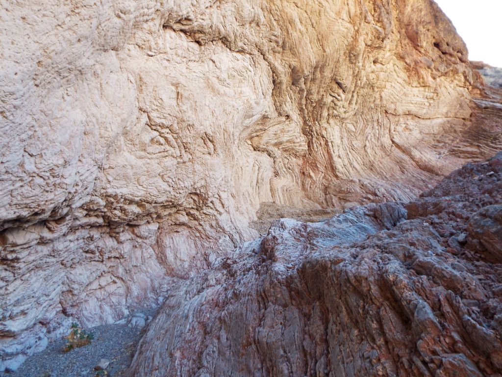 We soon had hiked back up and out of the 1st Narrows and the first thing we saw was this wall of natural squiggly lines: