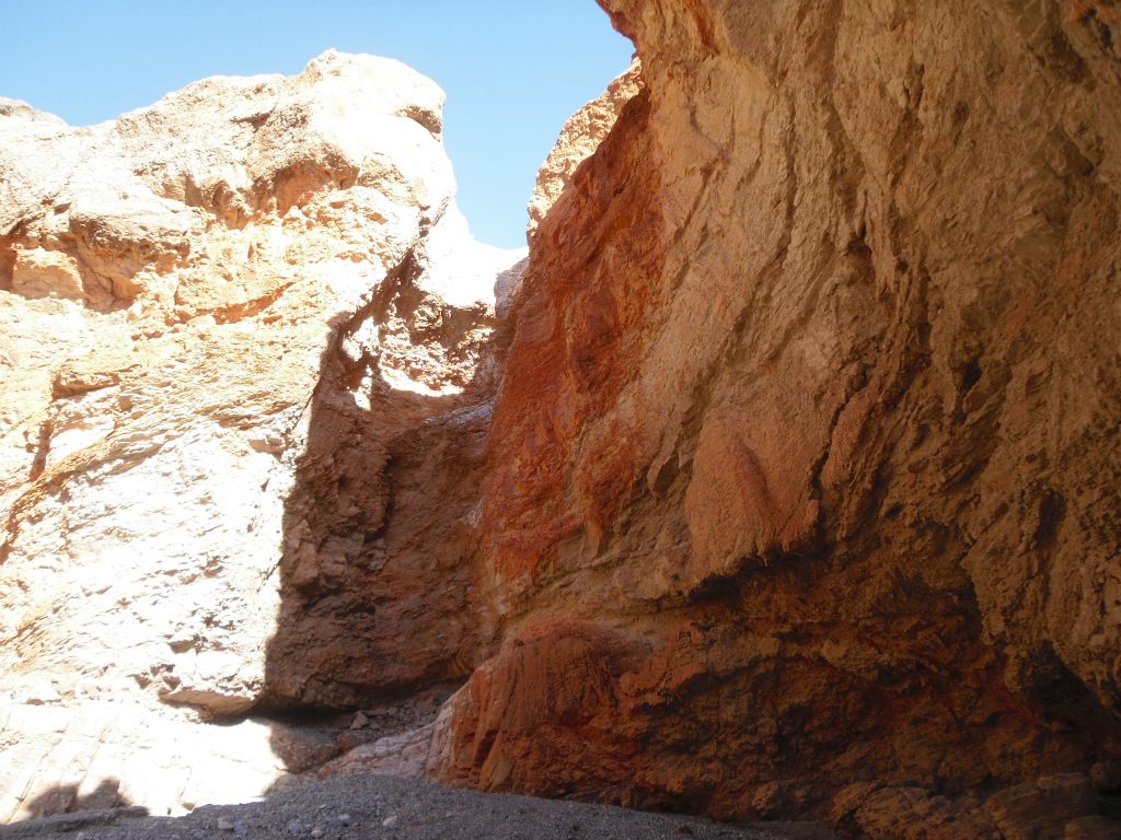 Wondering what is waiting for you farther up Rock Nettle main canyon?  This huge dry fall, as I found out 3 years earlier during a short initial exploration: