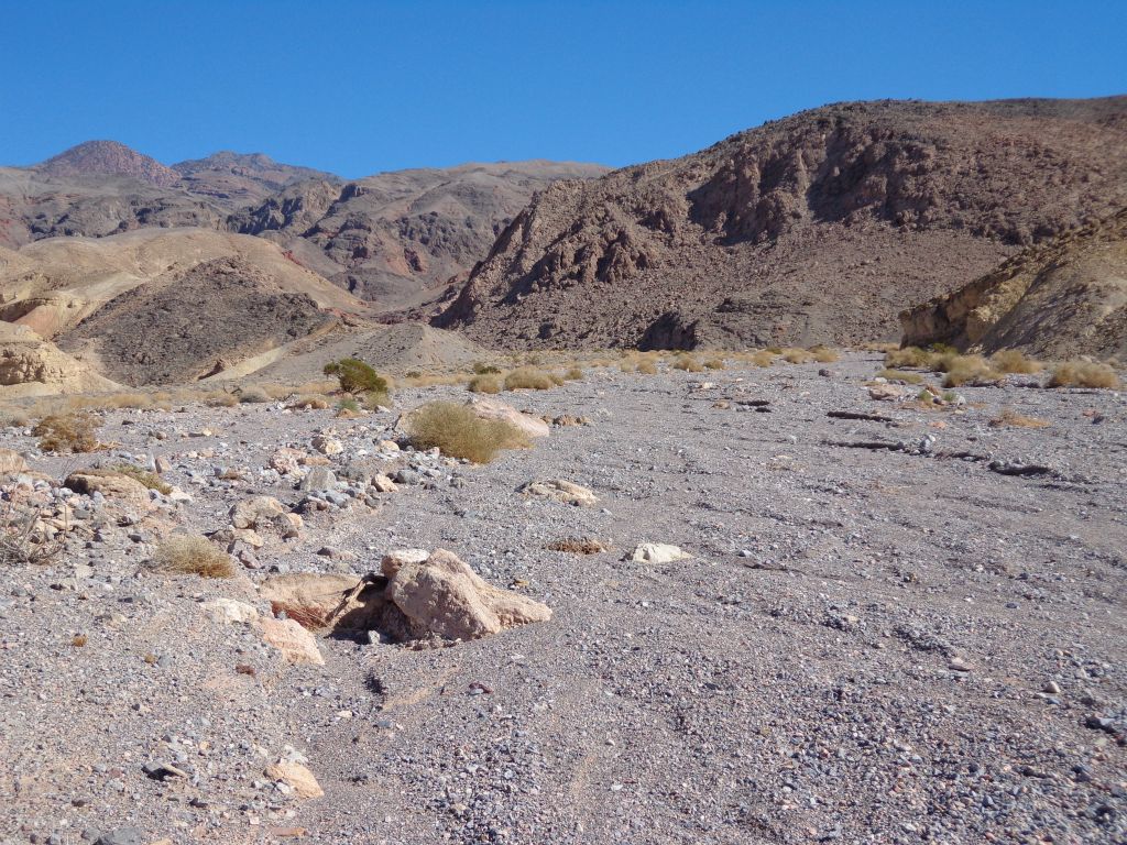 The lower drainage side canyon is off to the left, but we stayed in the center of the higher wide wash: