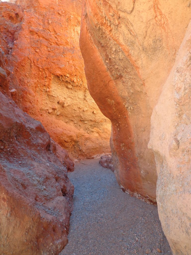 The colors were a seeming mixture of various shades of red, orange, and pink: