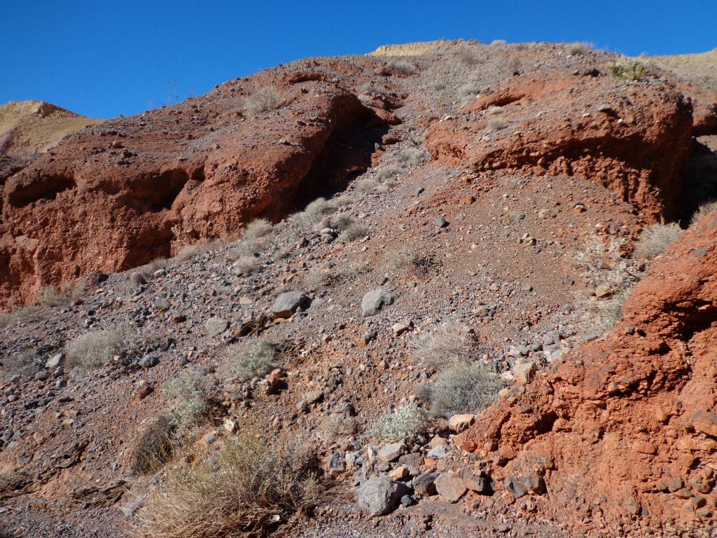 Just before reaching the top of the major dry fall in RN Red Slot, we found this gully on the right which is the beginning of the long bypass: