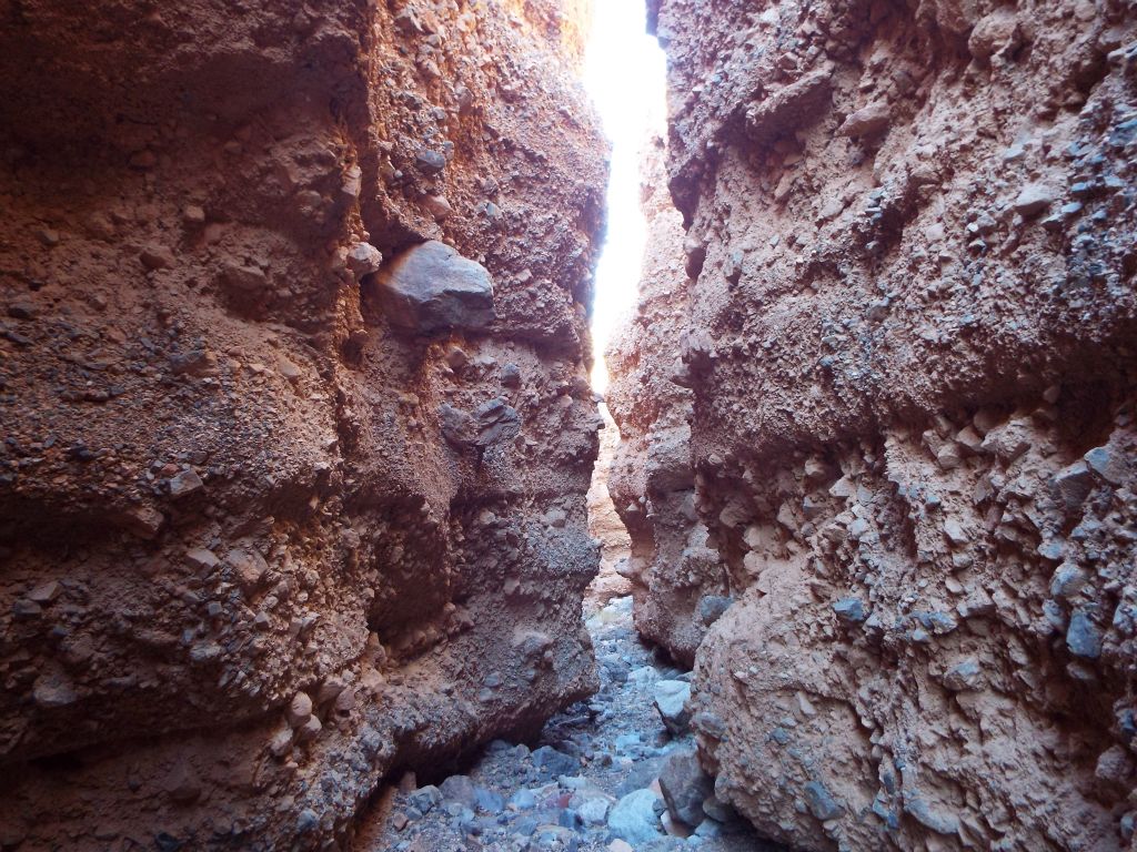 In a future report, I hope to fully document the incredible Sunlight Bridge Canyon side slots in much greater detail: