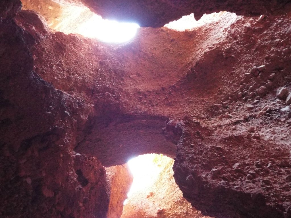 Sunlight Bridge was a true canyon span, connecting one side of the canyon to the other: