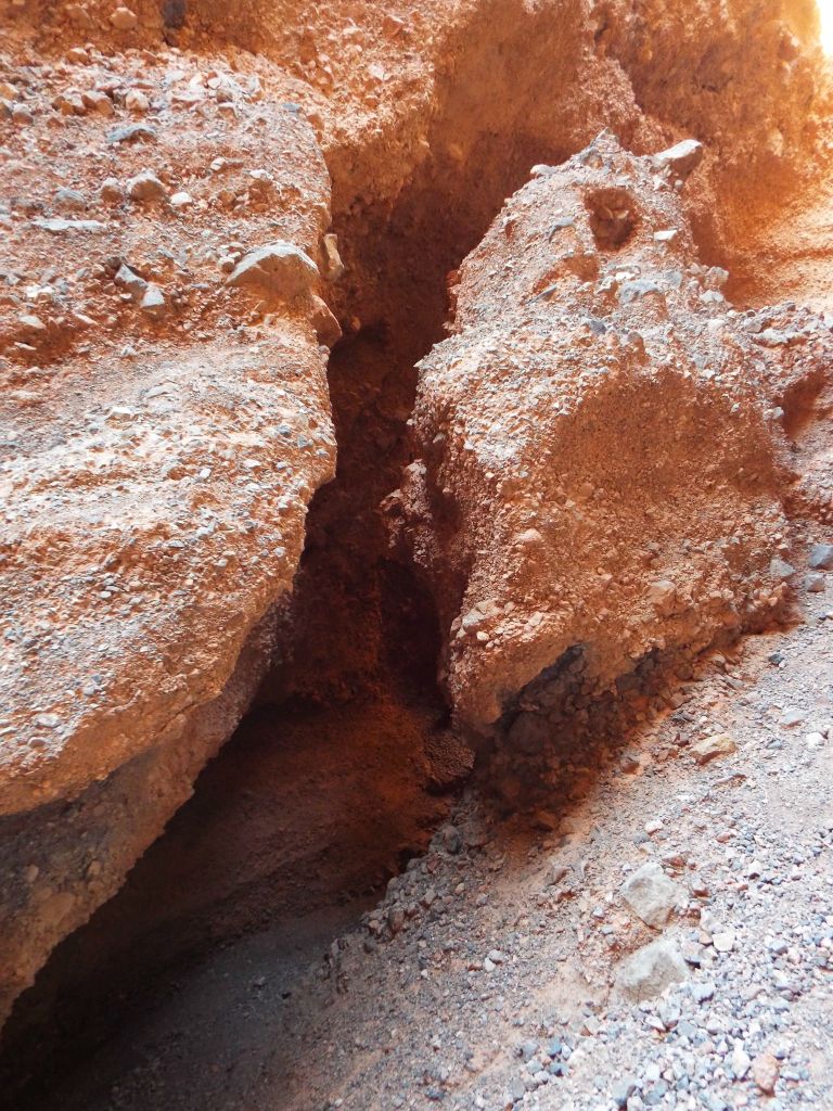 The main canyon continued here through this tight spot: