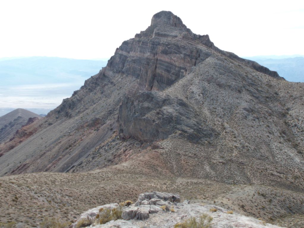 We came upon this rock outcropping area which was perfectly set up for pictures: