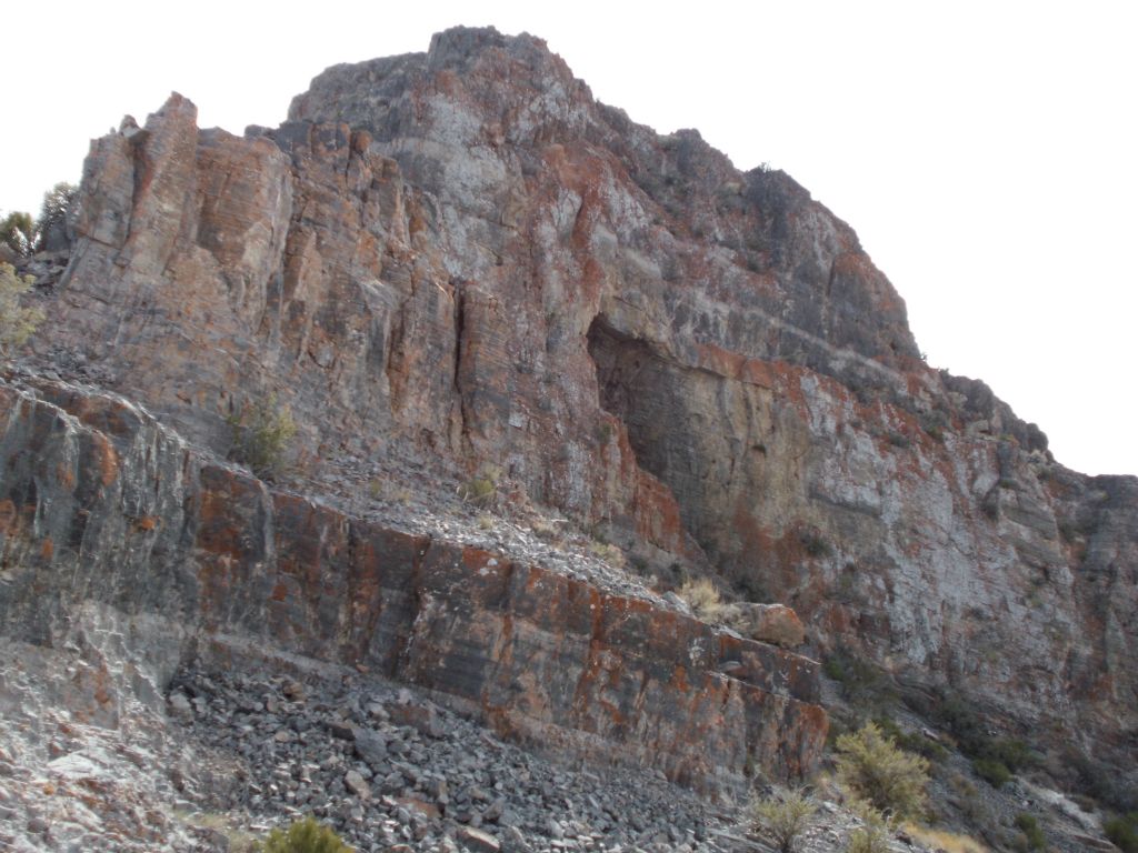 The back side of Thimble has this large cave.  I have read about others trying to hike up to it but having trouble due to the tough terrain: