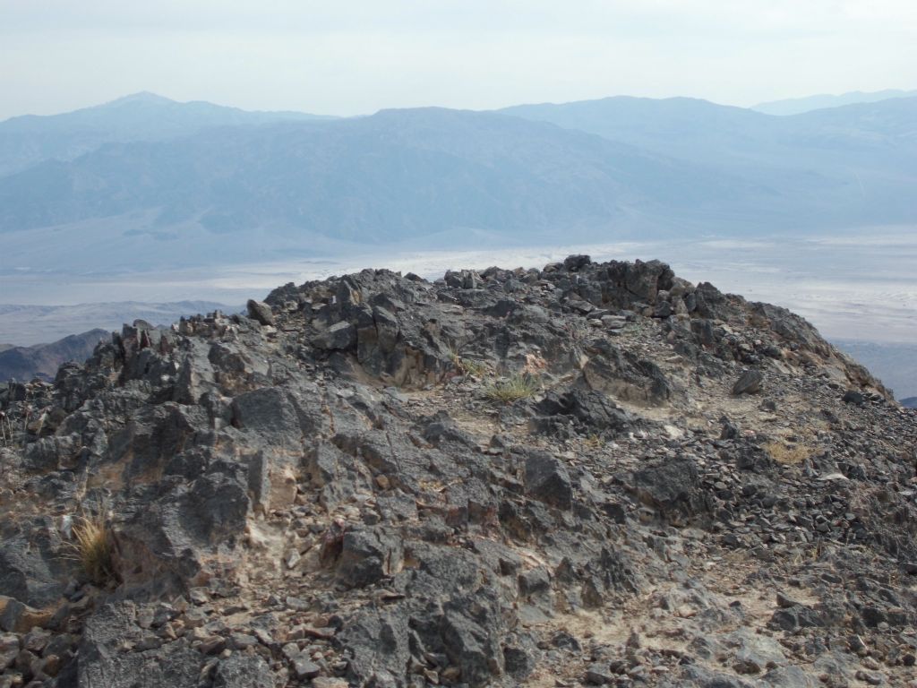 The small summit of Thimble Peak was a welcome sight for all of us.  Time to relax and enjoy lunch.  The nice thing about this peak is not feeling rushed at all: