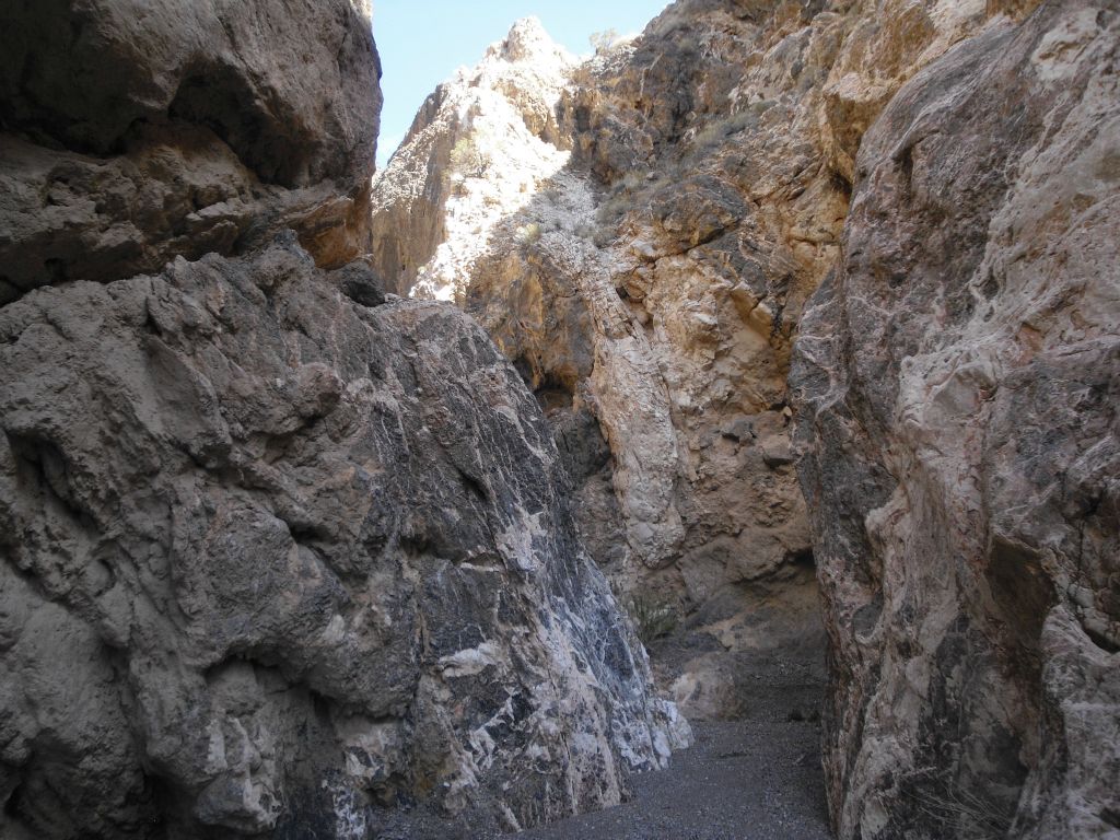 The narrows in the gorge area were pretty to an extreme degree: