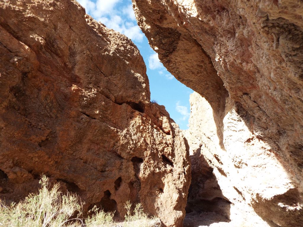 This is one huge overhanging wall in the narrows: