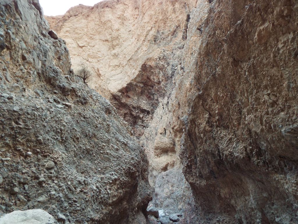 The wider spot didn't last long as the canyon once again narrowed: