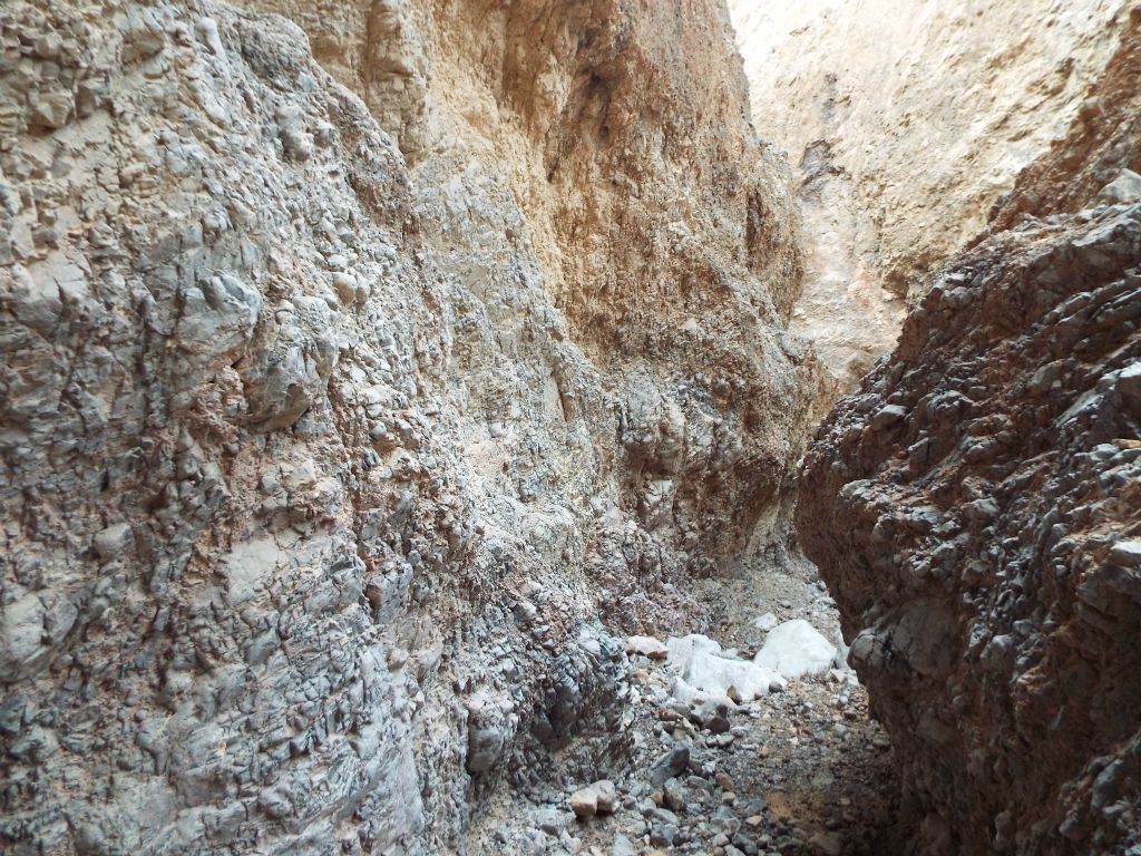 Hiking through the narrows with very limited visibility ahead: