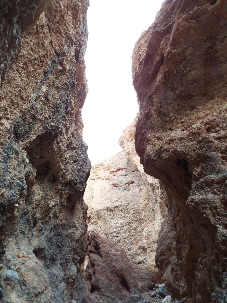 The next two pictures showcase the tremendous height of the walls: