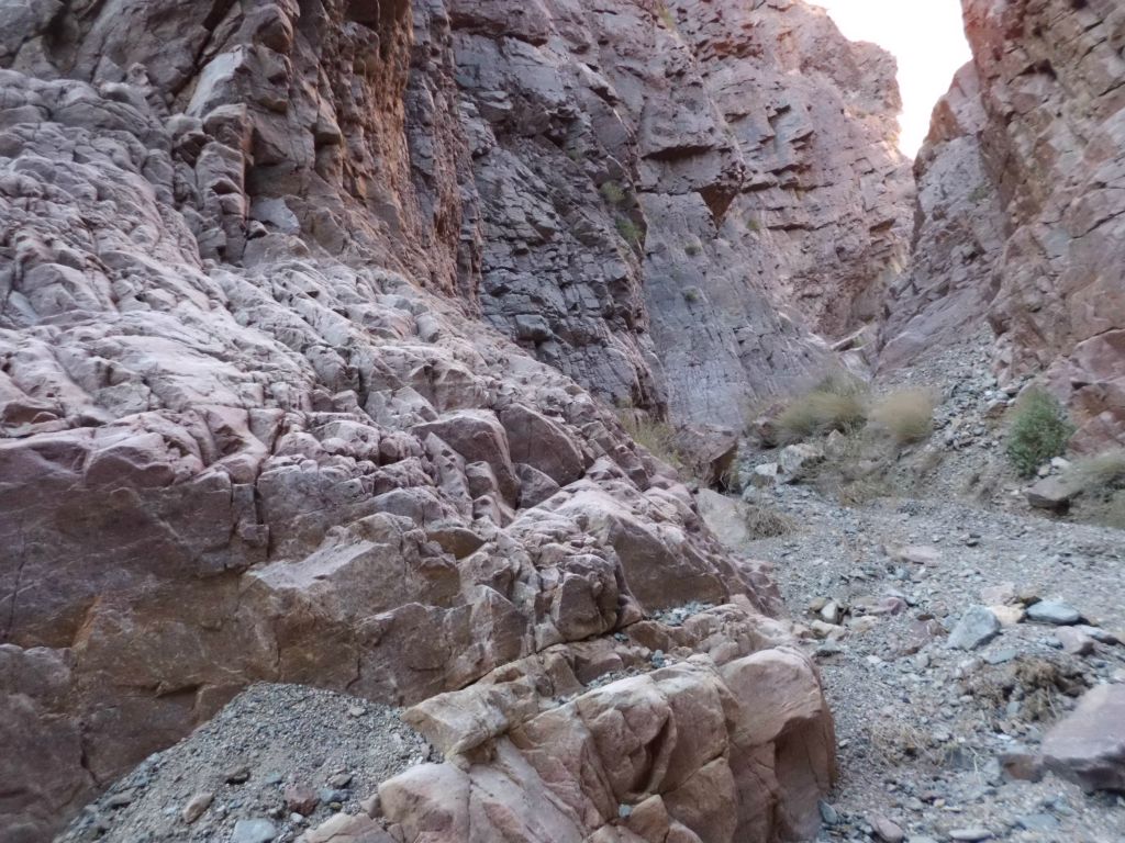 I had actually expected the narrows to end much earlier, so it was a great surprise to find them continuing for such a long time:
